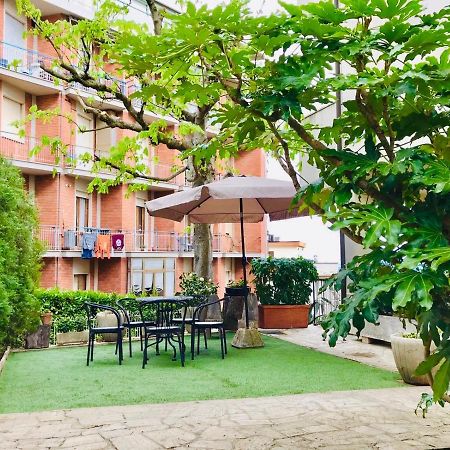 Enzo Lettings Lägenhet Chianciano Terme Exteriör bild